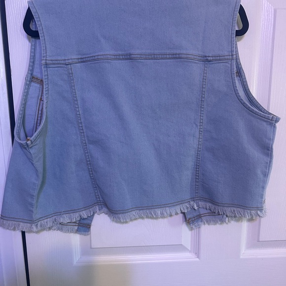 BeBe Denim Vest with Fringe - Picture 3 of 3